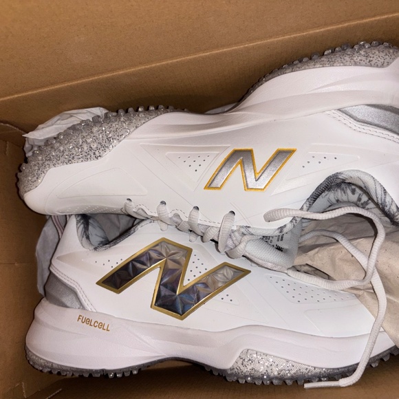 New Balance Fuse women’s sneakers - Picture 3 of 4